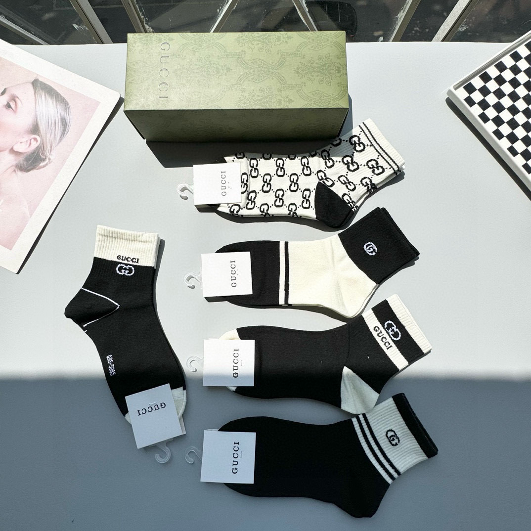 [TOP] GUCCI Socks - 5 Pieces as a Set