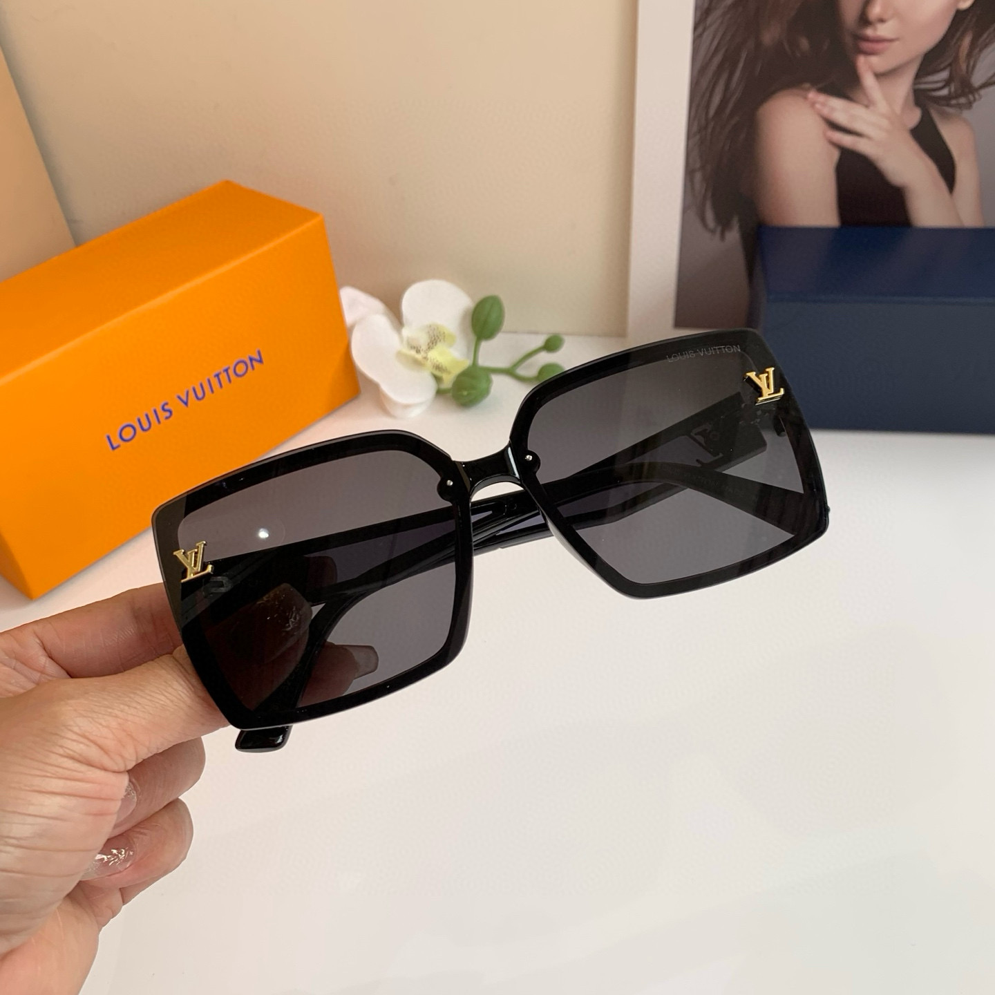 [TOP] Louis Vuitton LV Sunglasses - 3 Colors