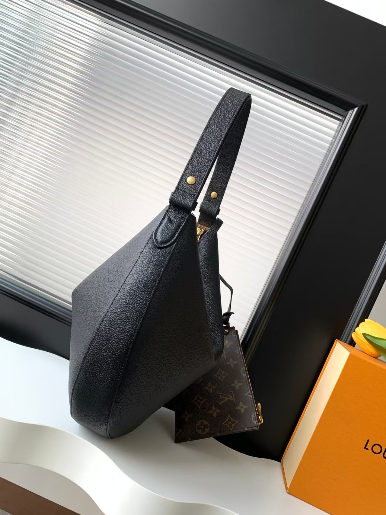 [TOP] Louis Vuitton LV Low Key Cookie MM Bag 26x5x32cm - 3 Color