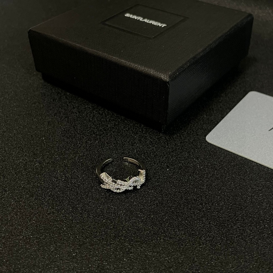 [TOP] Yves Saint Laurent YSL Ring - Silver