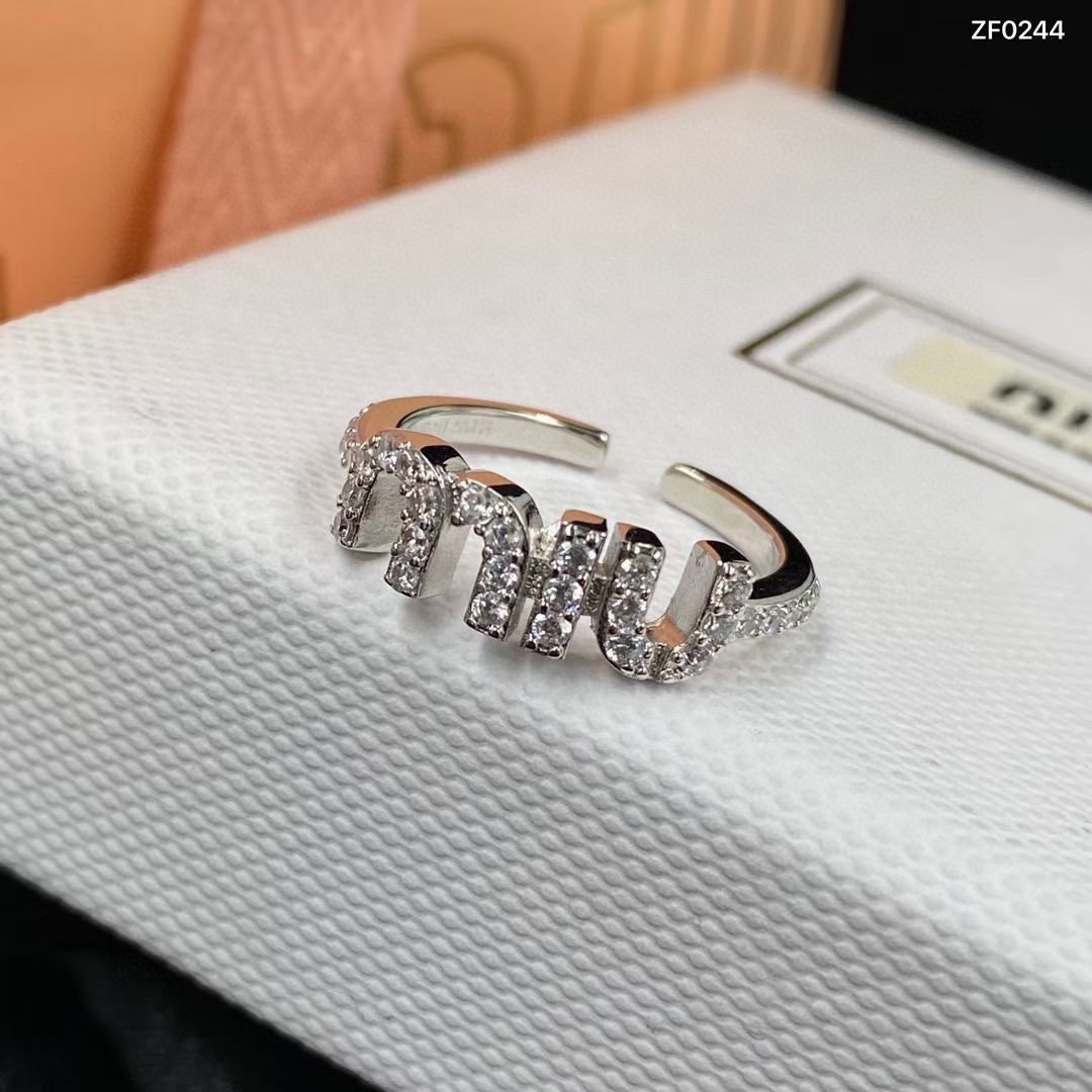 [TOP] Miu Miu Ring - Silver