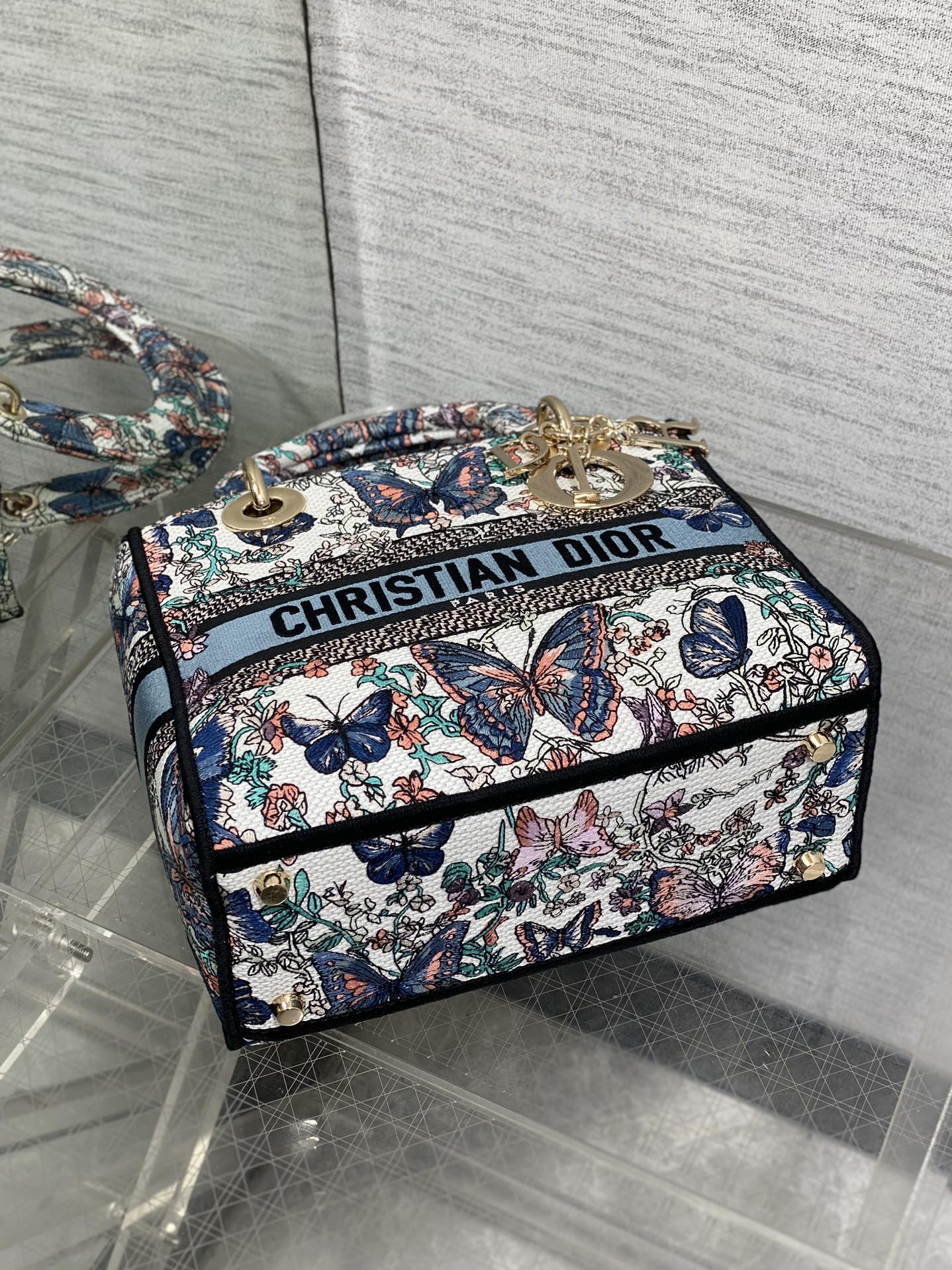 [TOP] Christian Dior Pattern Embroidery Bag 24x20x11cm - 2 Color