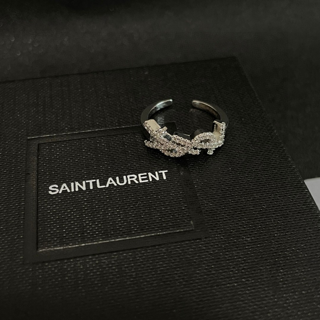 [TOP] Yves Saint Laurent YSL Ring - Silver