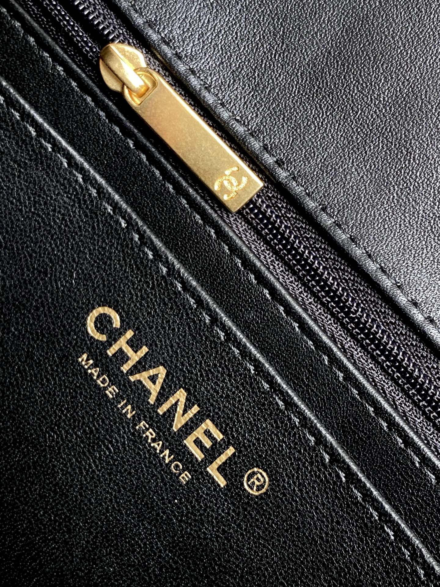 [TOP] CHANEL Flap Bag Leather Bag 13-19-5.5cm /15-25-8cm- Black