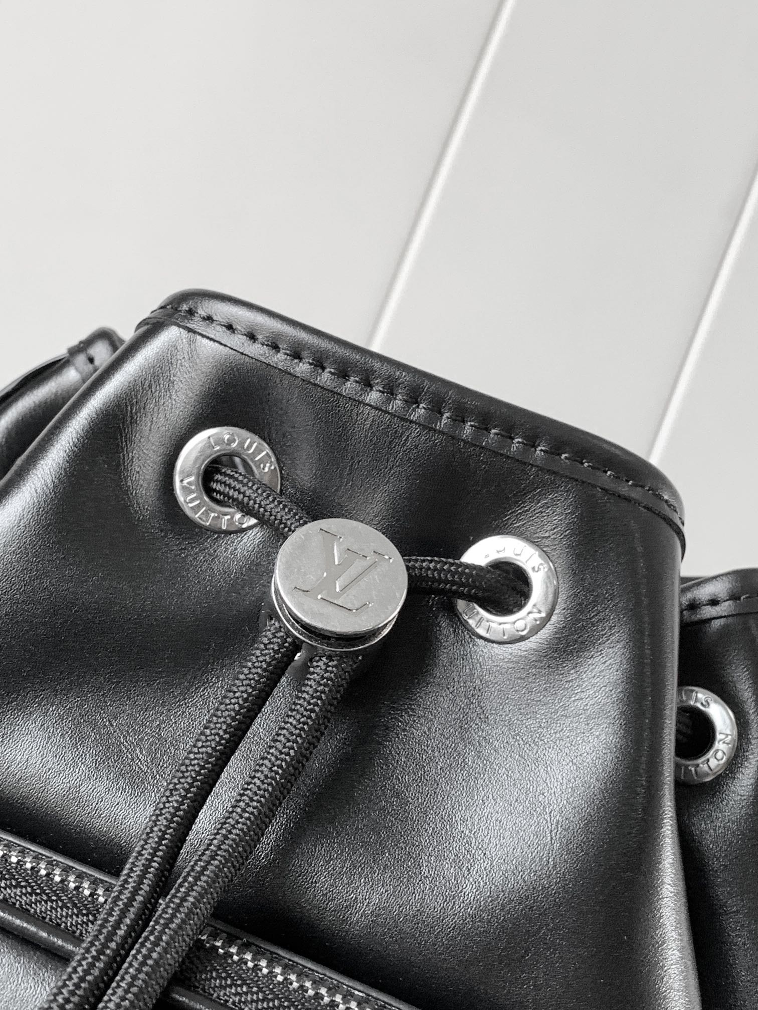 [TOP] Louis Vuitton LV Noé Cargo Bag 24*16*22CM - Black