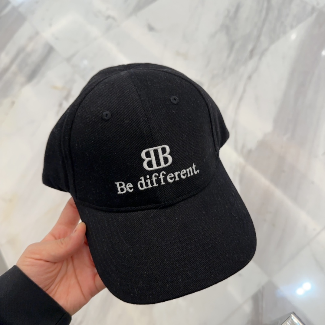[TOP] BALENCIAGA Baseball Cap - 2 Colors