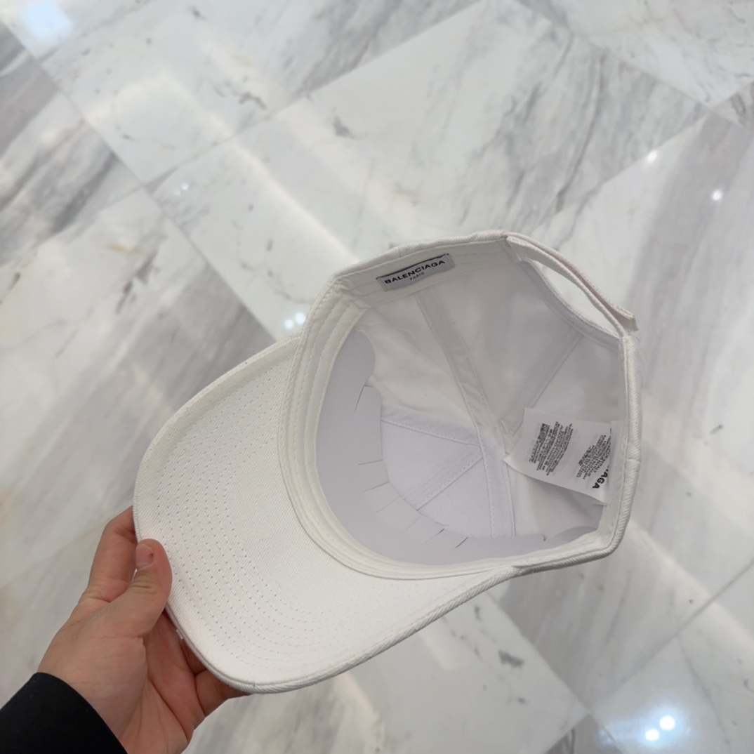 [TOP] BALENCIAGA Baseball Cap - 2 Colors