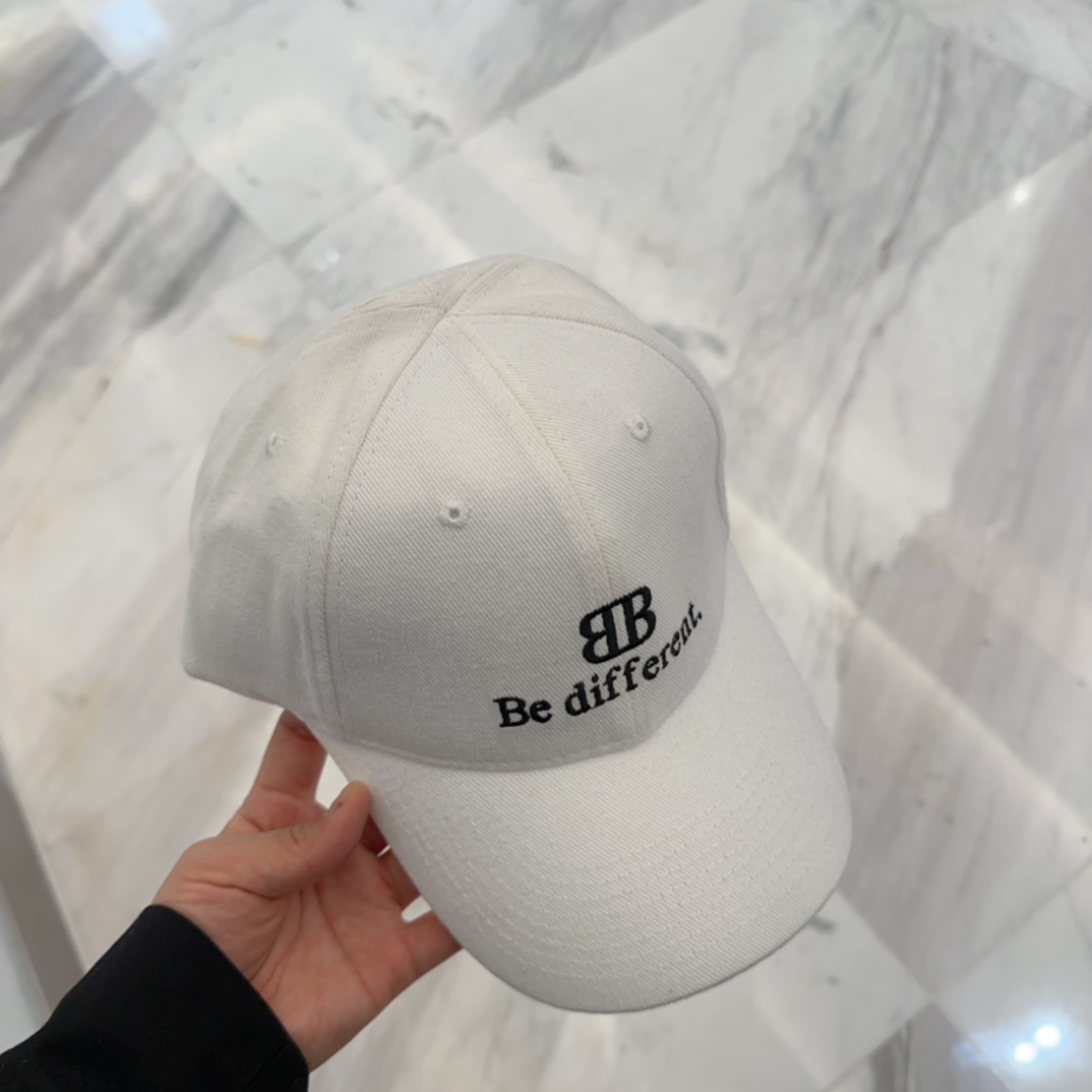 [TOP] BALENCIAGA Baseball Cap - 2 Colors