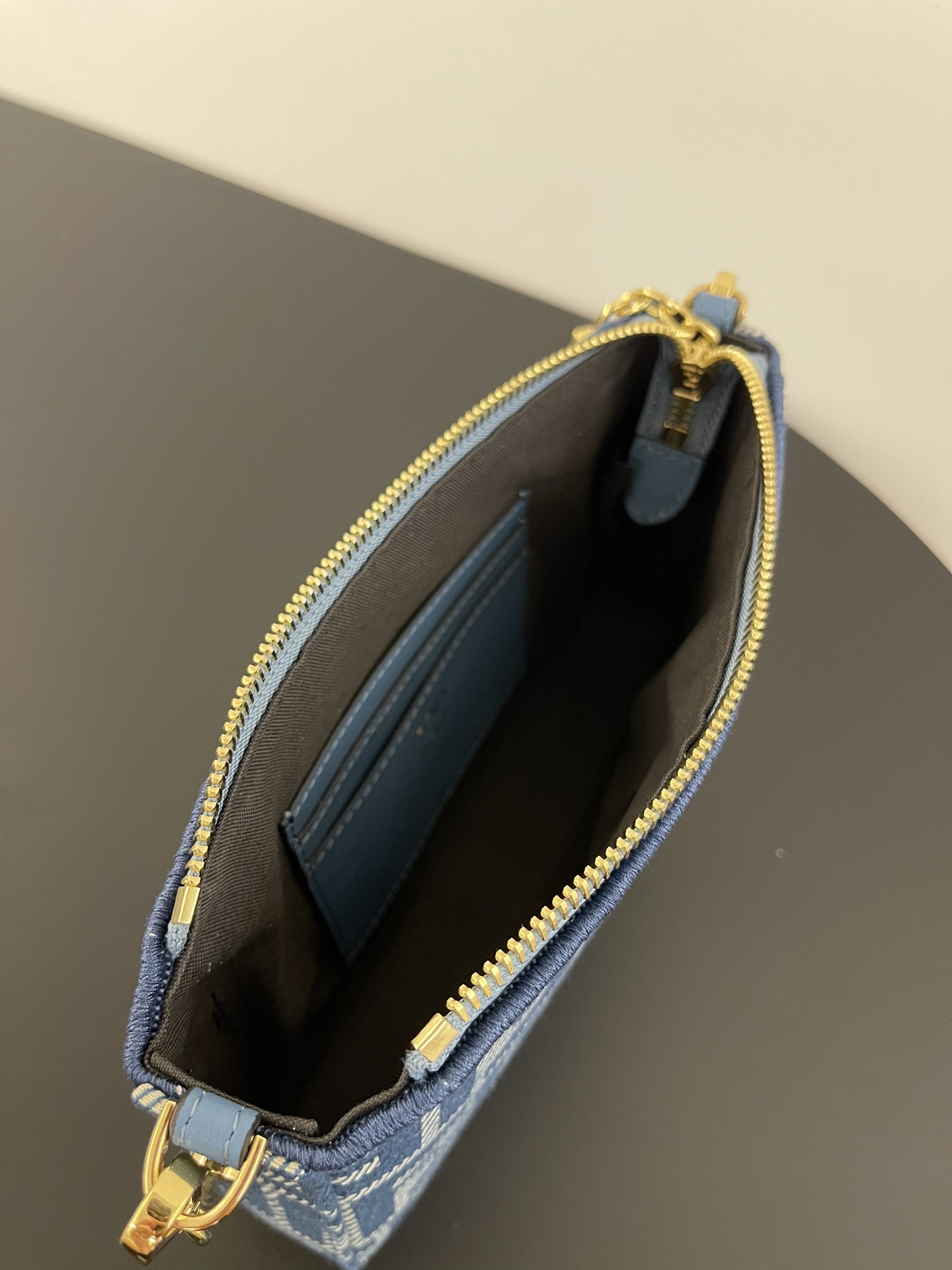 [TOP] FENDI Classic Mahjong Bag 20×3×13cm - Blue