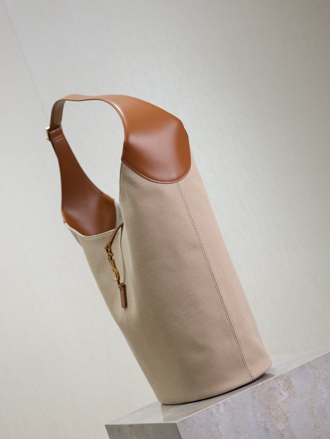 [TOP] Yves Saint Laurent YSL Le 5A7 Large Bucket Underarm Bag 26×31.5×13.5cm - Beige