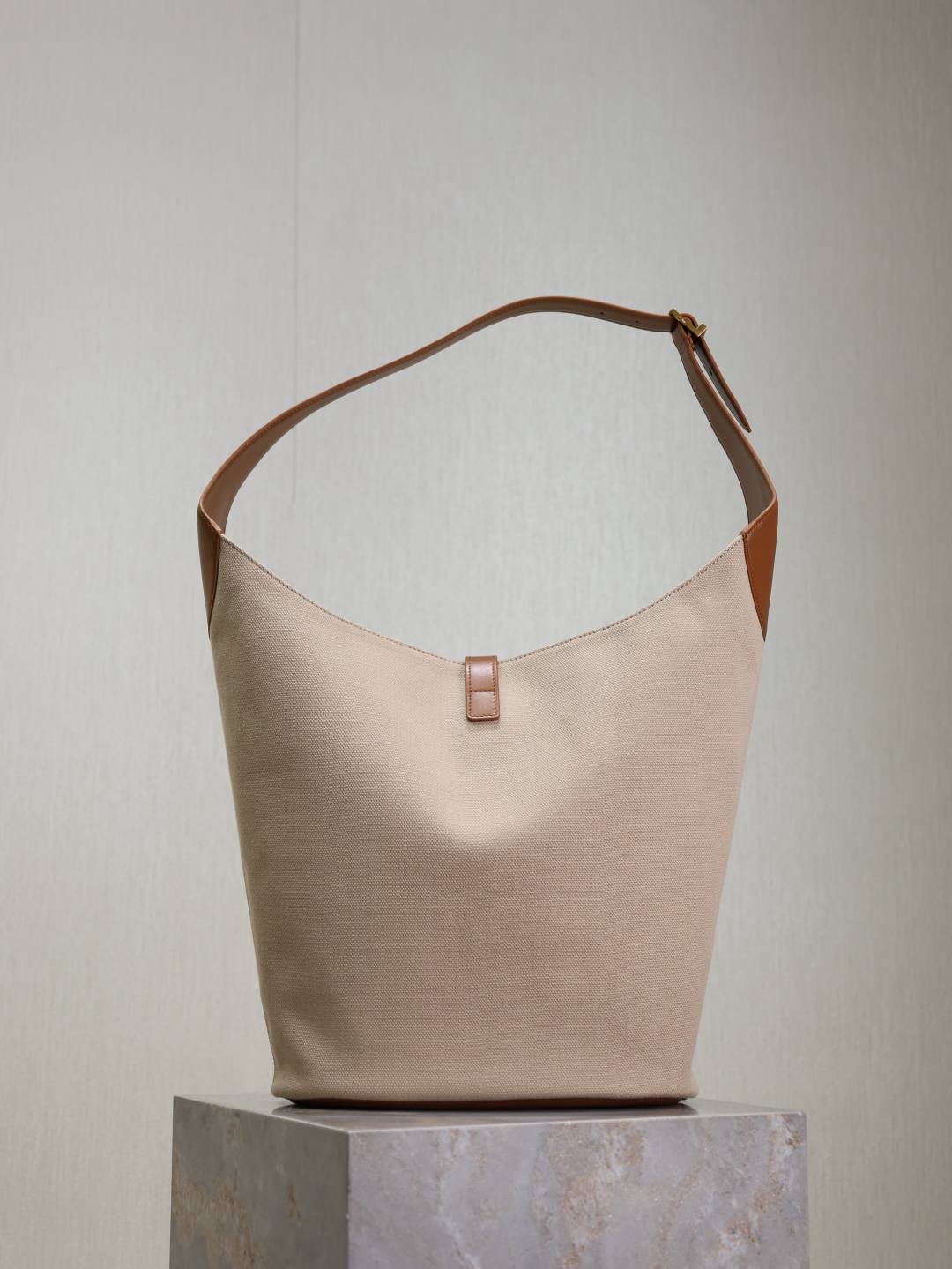 [TOP] Yves Saint Laurent YSL Le 5A7 Large Bucket Underarm Bag 26×31.5×13.5cm - Beige