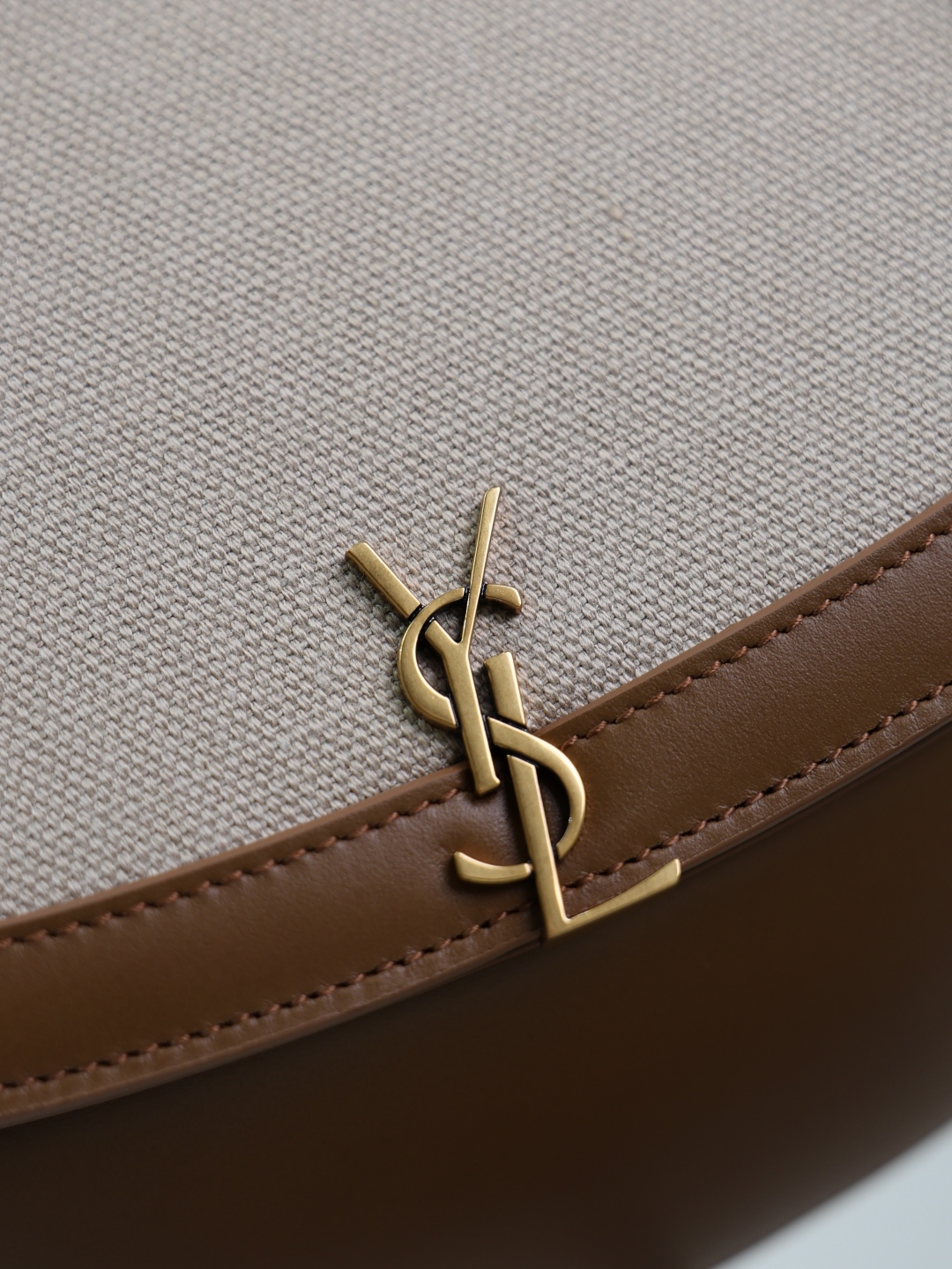 [TOP] Yves Saint Laurent YSL Voltaire Hobo/Crossbody Bag 17.5x21x8cm - Beige