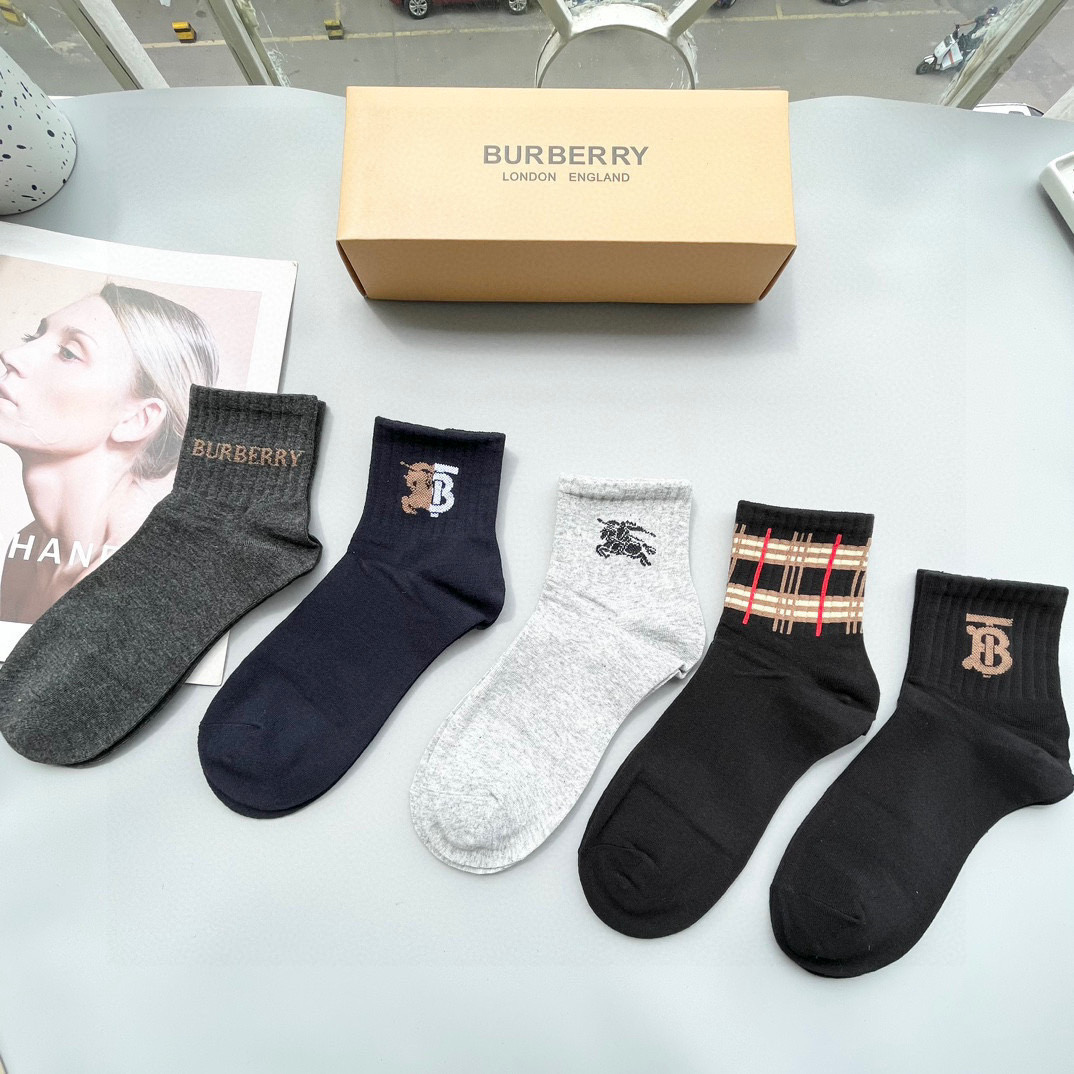 [TOP] BURBERRY Socks - 5 Pieces as a Set