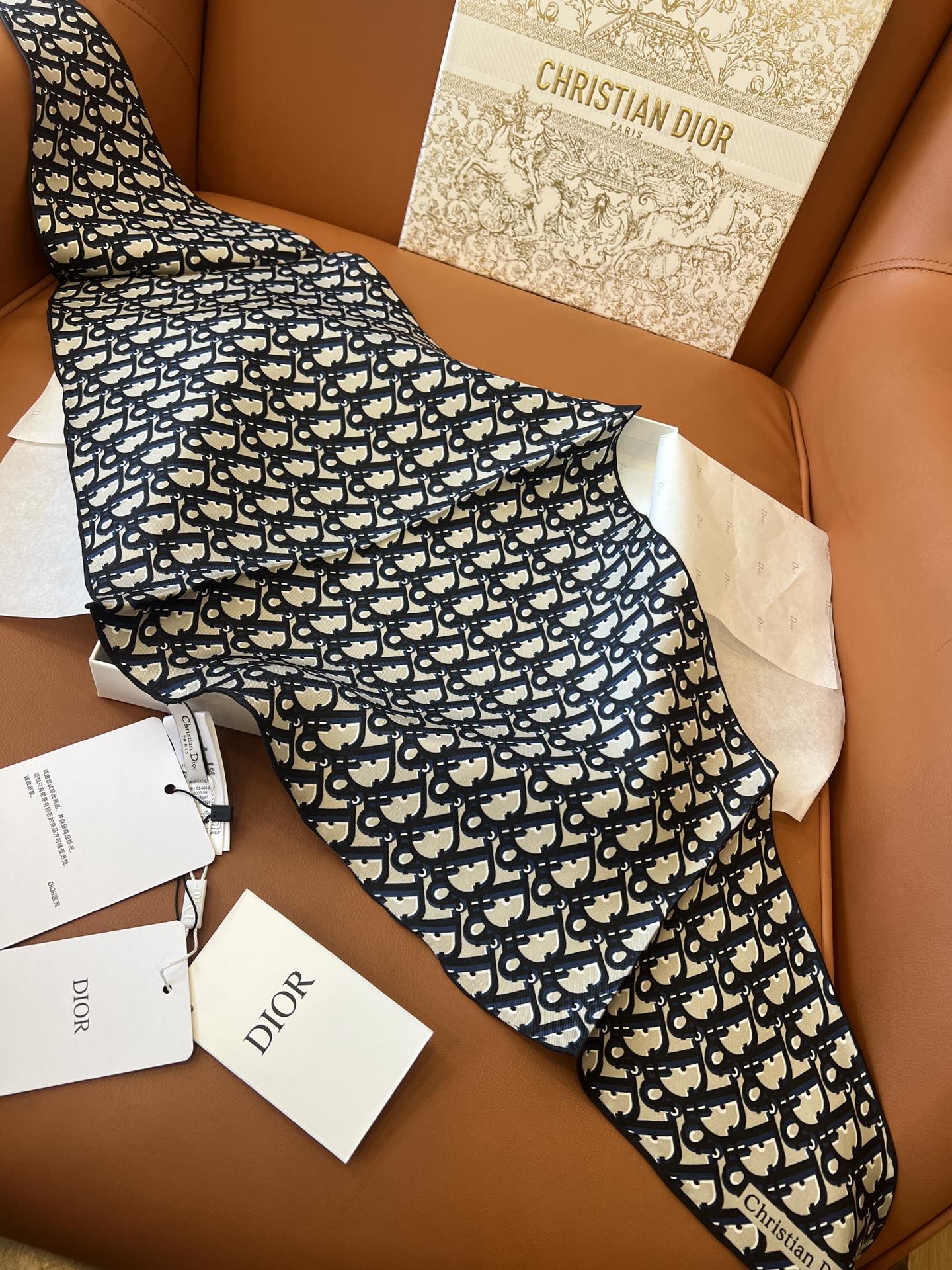 [TOP] Christian Dior Letter Scarf 35x110cm - 2 Colors