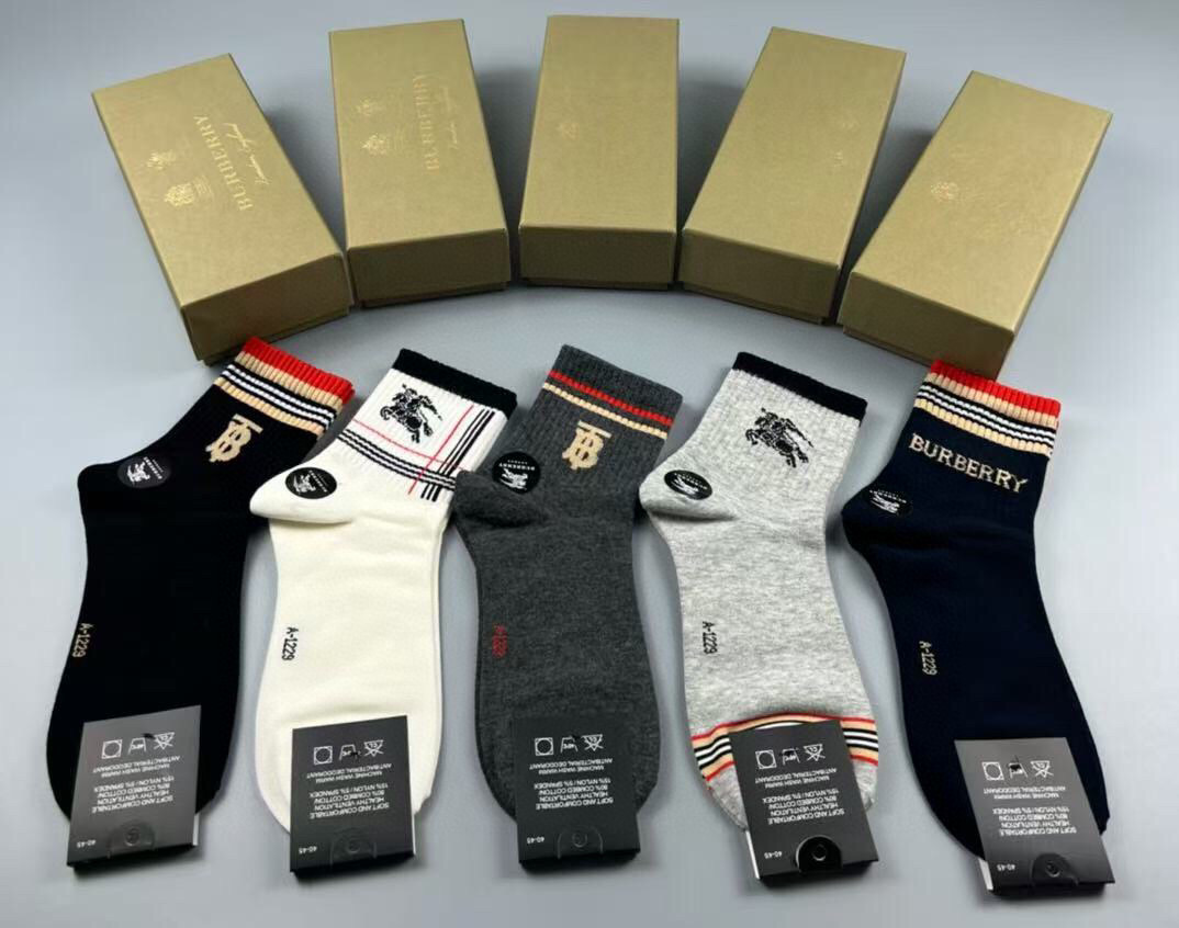 [TOP] BURBERRY Socks - 5 Pieces as a Set