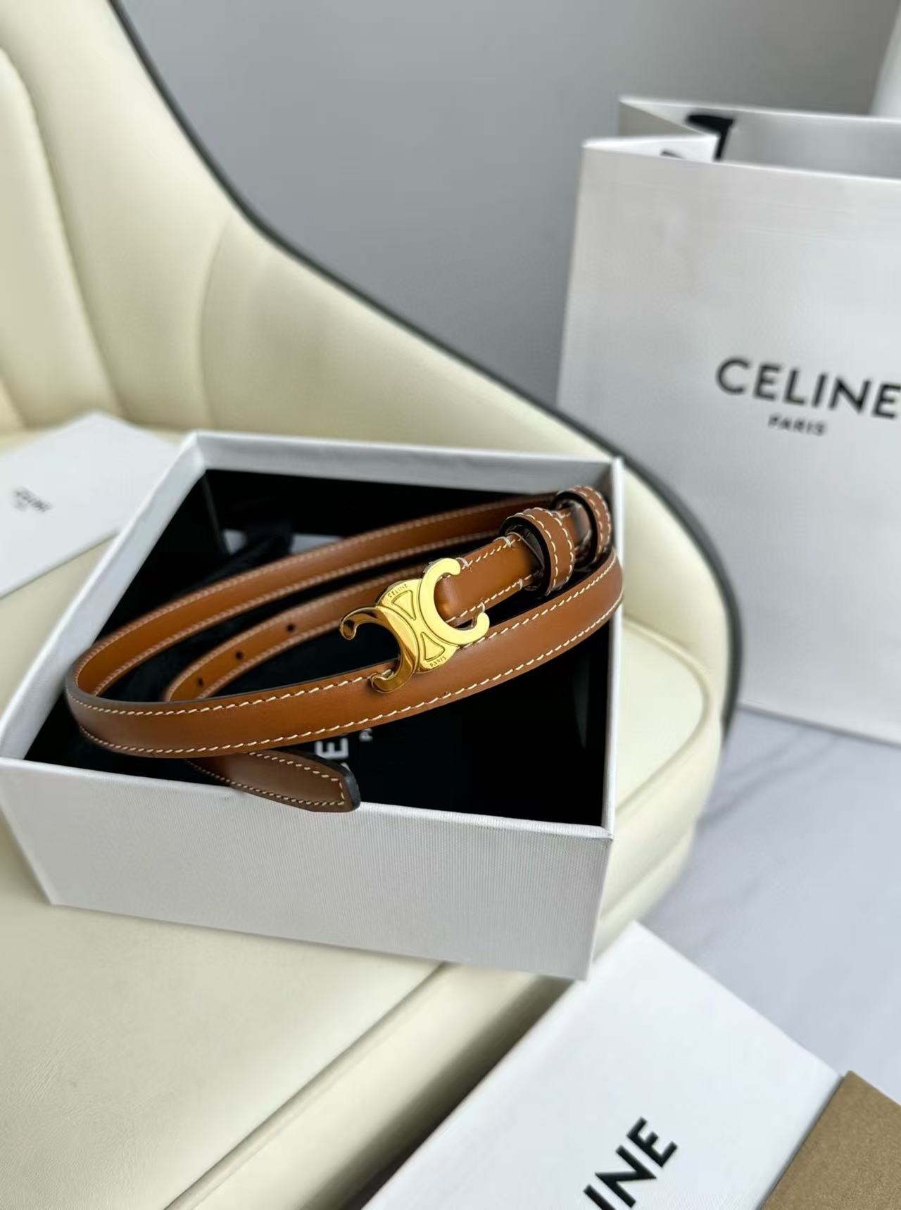 [TOP] CELINE Leather Triomphe Belt - Brown