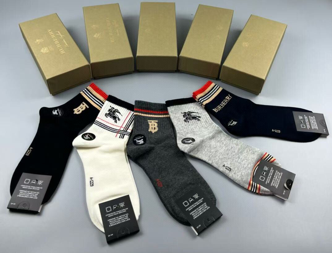 [TOP] BURBERRY Socks - 5 Pieces as a Set