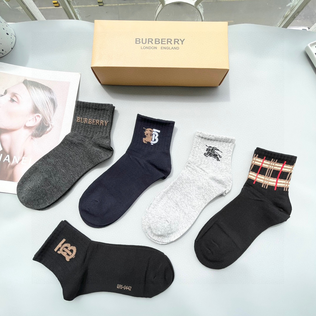 [TOP] BURBERRY Socks - 5 Pieces as a Set