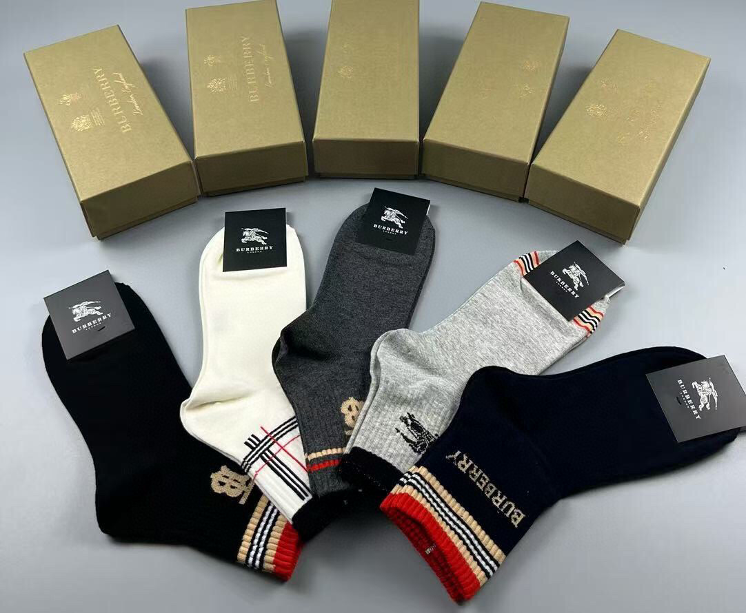 [TOP] BURBERRY Socks - 5 Pieces as a Set