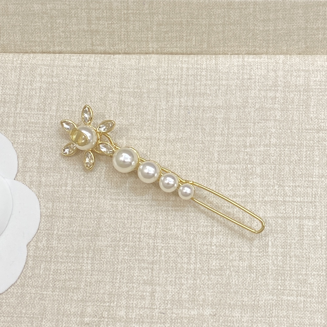 [TOP] Christian Dior Necklace/Bracelet/Earrings/Rings/Hairpin - Gold