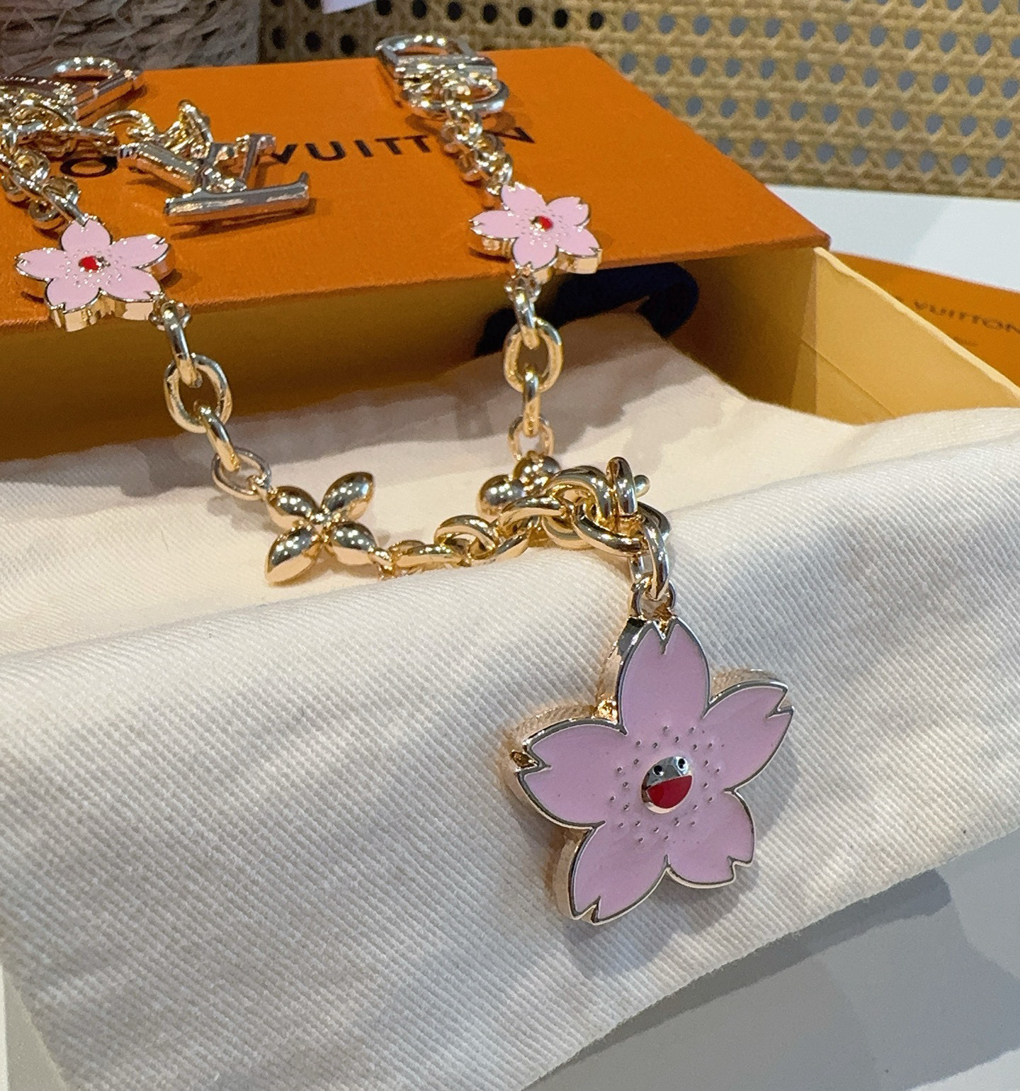 [TOP] Louis Vuitton LV ×TM Cherry Blossom Bag Charm  - Gold