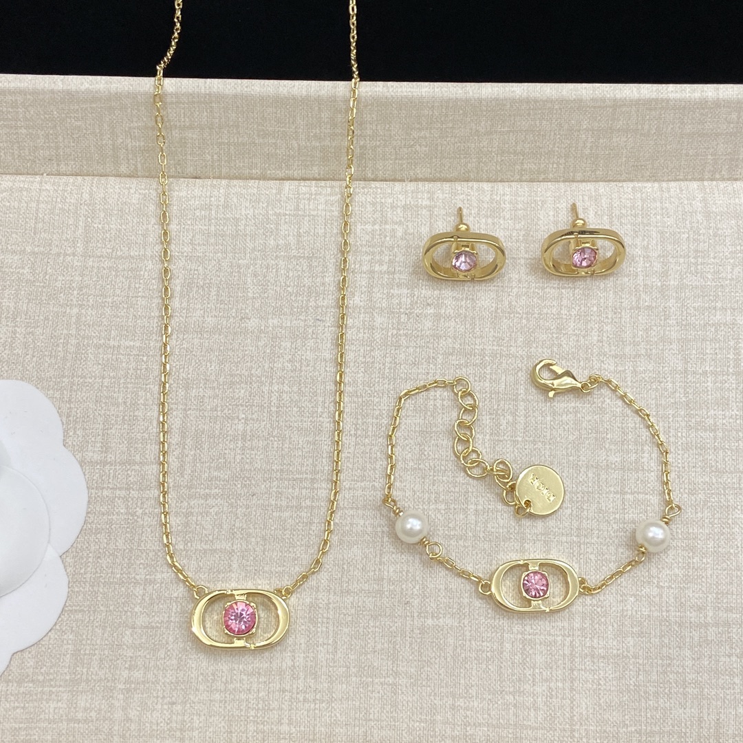 [TOP] Christian Dior Necklace/Bracelet/Earrings - Gold