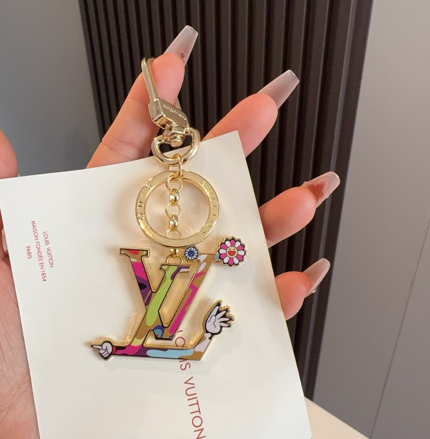 [TOP] Louis Vuitton LV ×TM Iconic Supertlat Key Chain  - Gold
