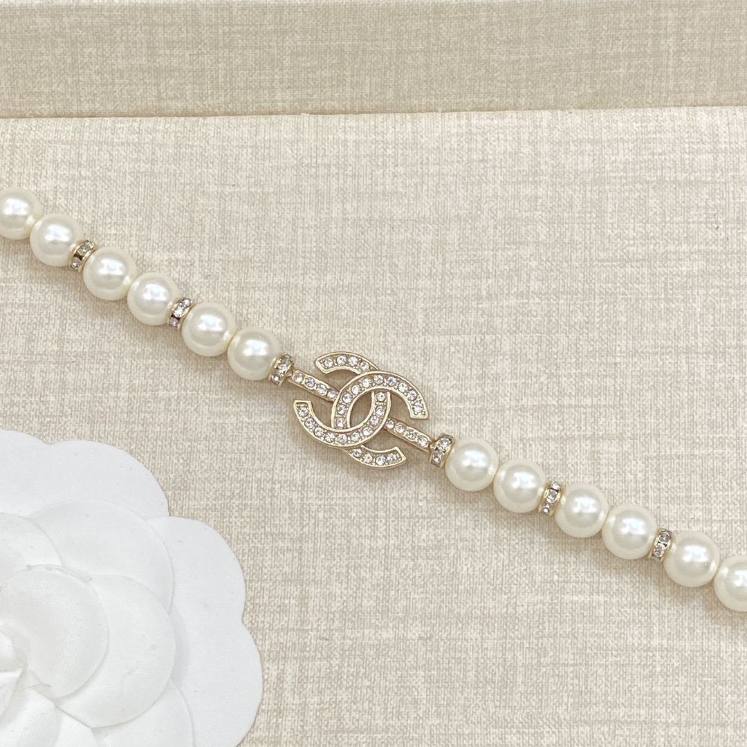 [TOP] CHANEL Necklace + Bracelet Set - Gold