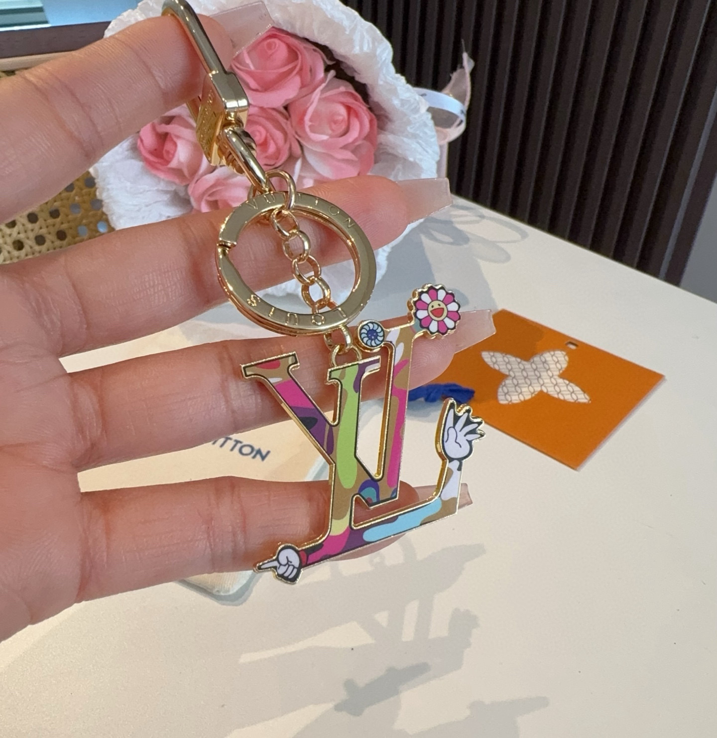 [TOP] Louis Vuitton LV ×TM Iconic Supertlat Key Chain  - Gold