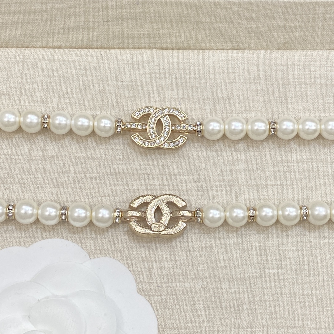 [TOP] CHANEL Necklace + Bracelet Set - Gold