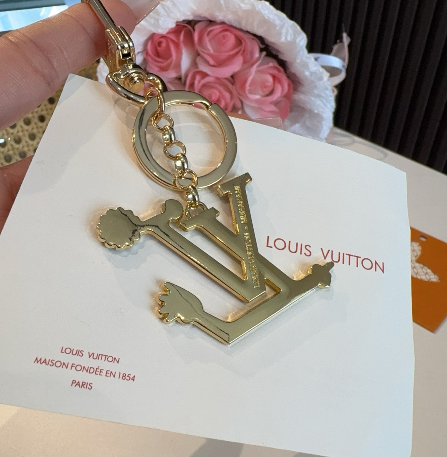 [TOP] Louis Vuitton LV ×TM Iconic Supertlat Key Chain  - Gold