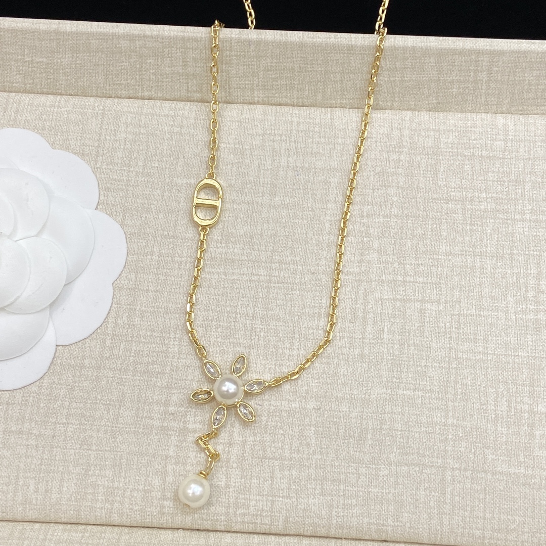 [TOP] Christian Dior Necklace/Bracelet/Earrings/Rings/Hairpin - Gold