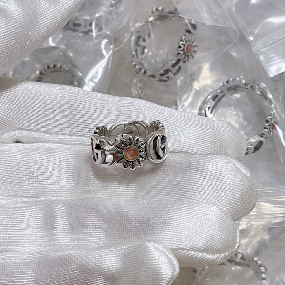 [TOP] GUCCI GG Ring - Sliver