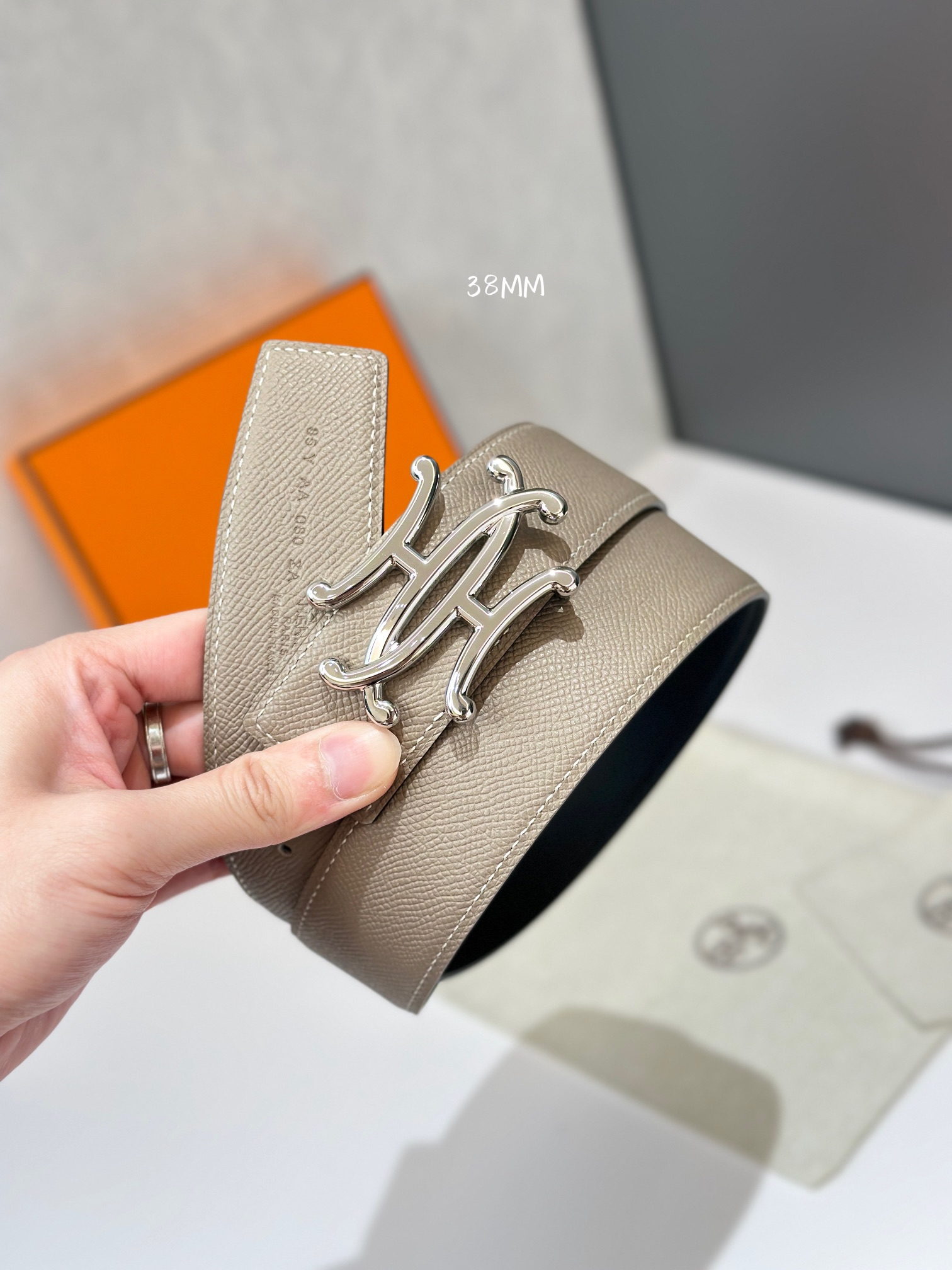 [TOP] HERMES 3.8cm Reversible Waist Belt - Gray