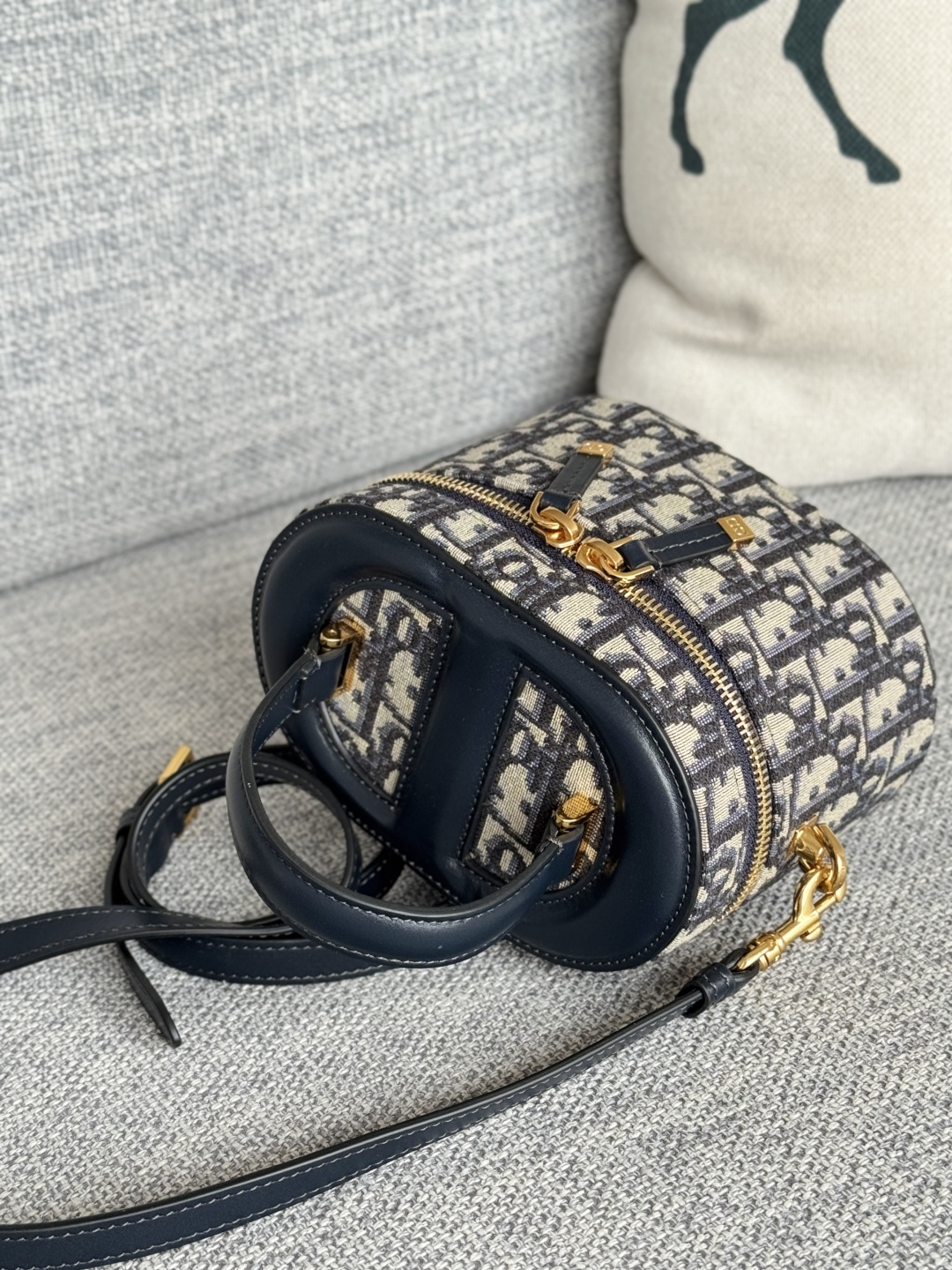 [TOP] Christian Dior 30 Montaigne Vanity Bag 16x11x9.5cm  - Blue