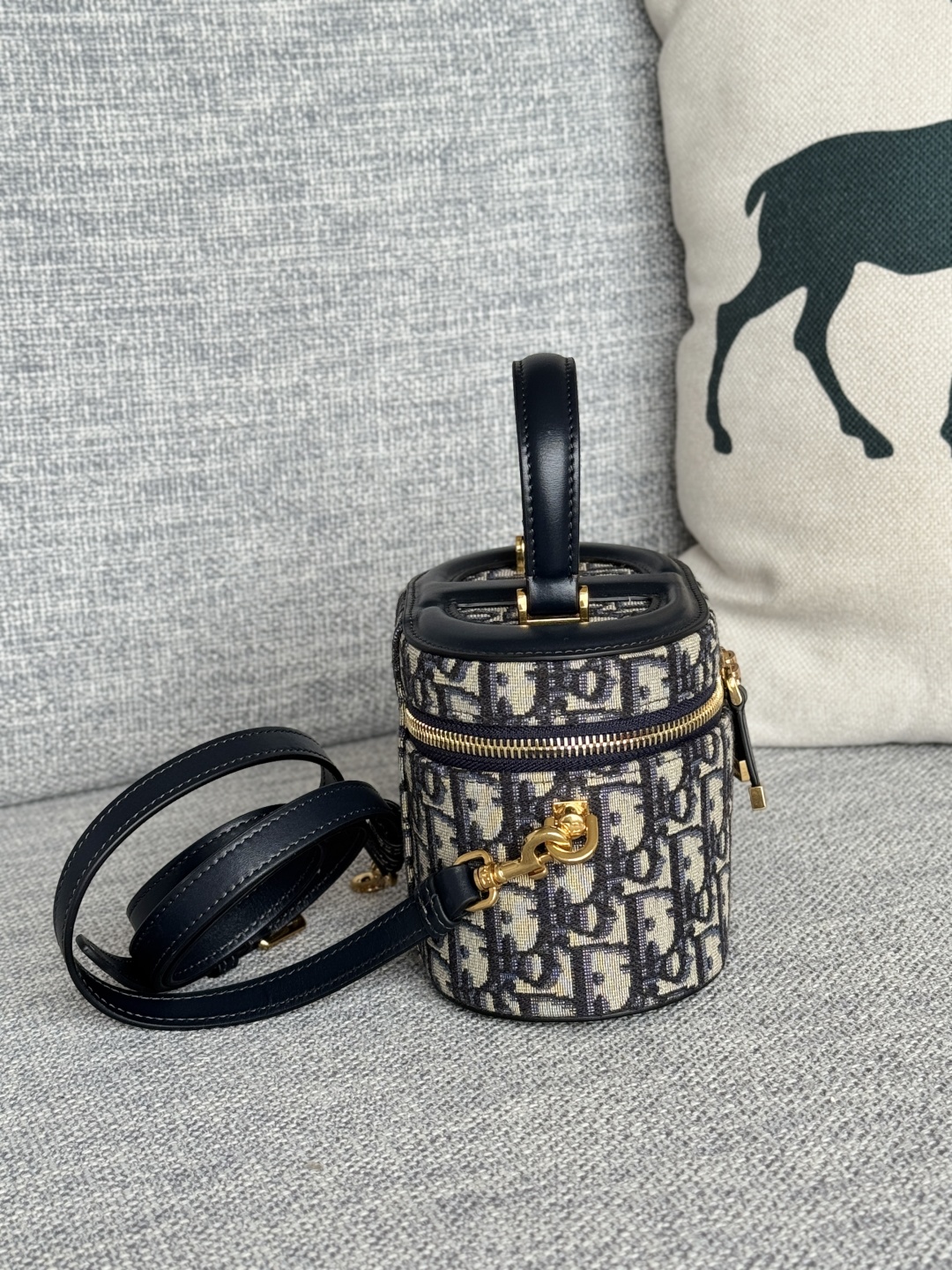 [TOP] Christian Dior 30 Montaigne Vanity Bag 16x11x9.5cm  - Blue