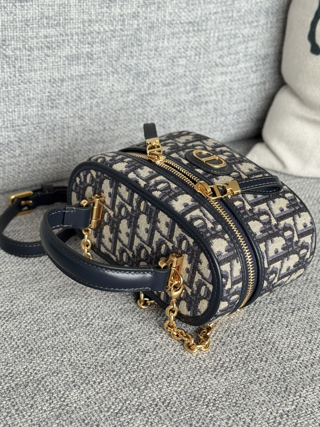 [TOP] Christian Dior 30 Montaigne Vanity Bag 16.5x8x9.5cm  - Blue