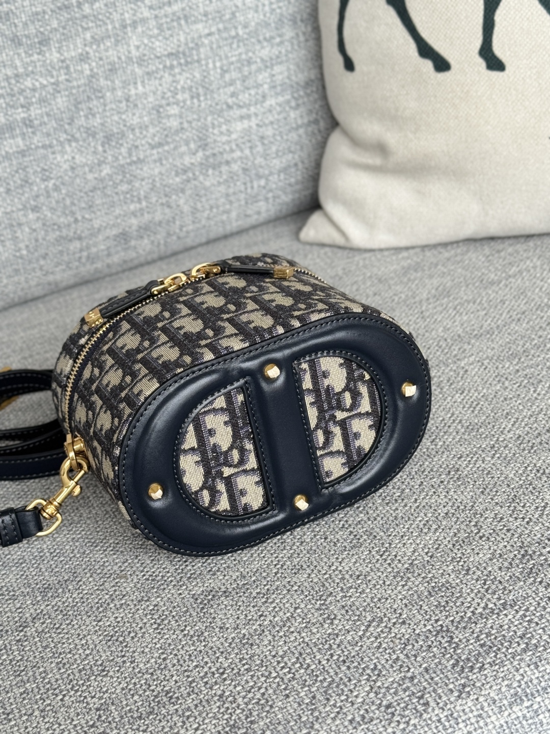 [TOP] Christian Dior 30 Montaigne Vanity Bag 16x11x9.5cm  - Blue