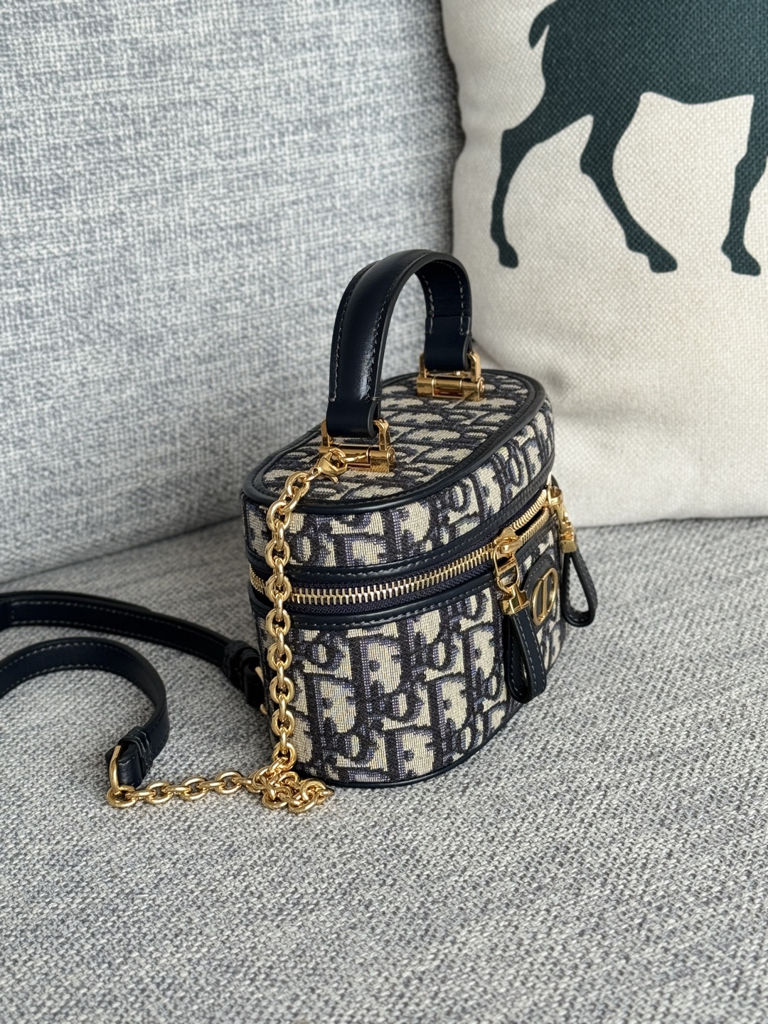 [TOP] Christian Dior 30 Montaigne Vanity Bag 16.5x8x9.5cm  - Blue