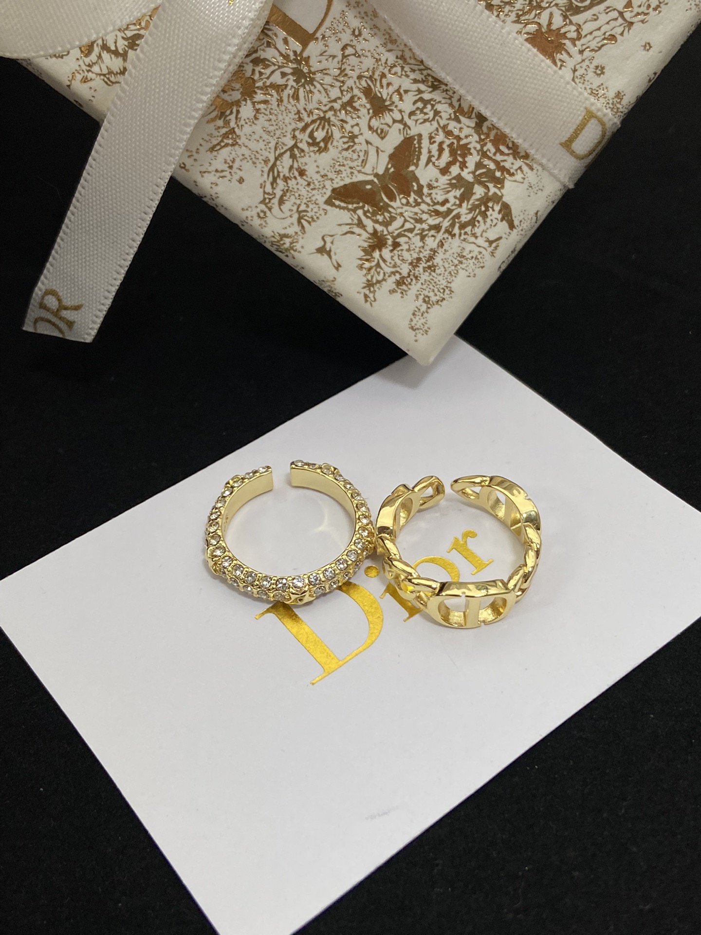 [TOP] Christian Dior set of three rings - Gold