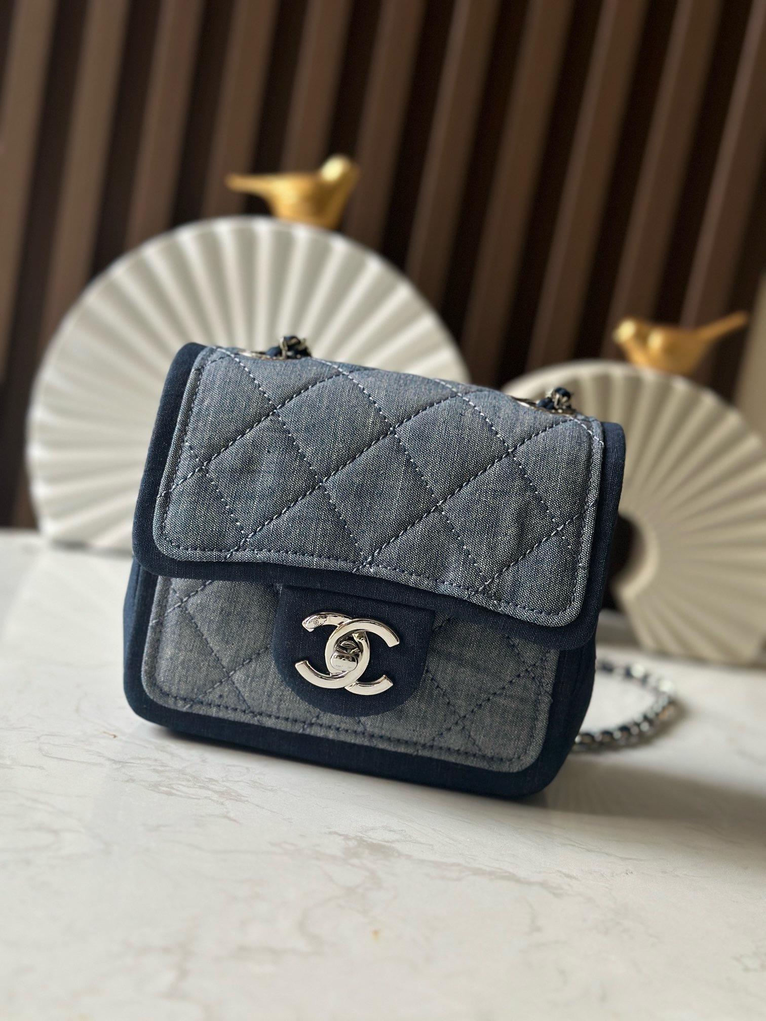[TOP] CHANEL Denim Patchwork Flap Bag 17cm- Blue