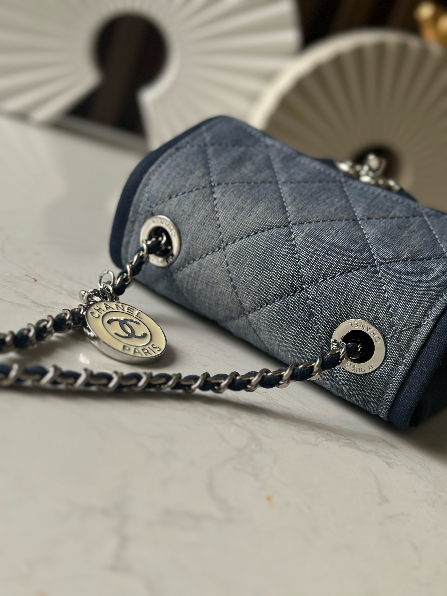 [TOP] CHANEL Denim Patchwork Flap Bag 17cm- Blue