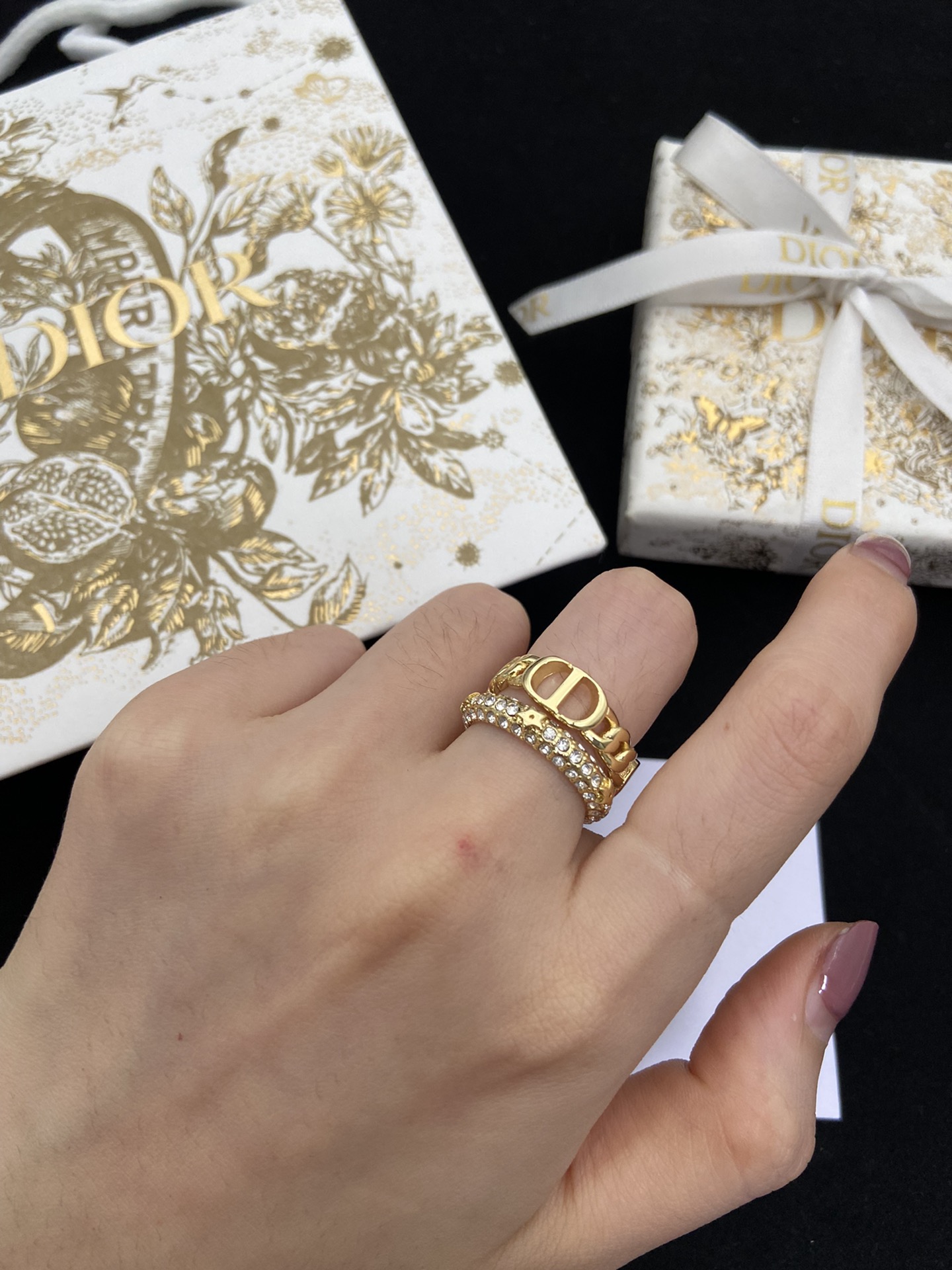 [TOP] Christian Dior set of three rings - Gold