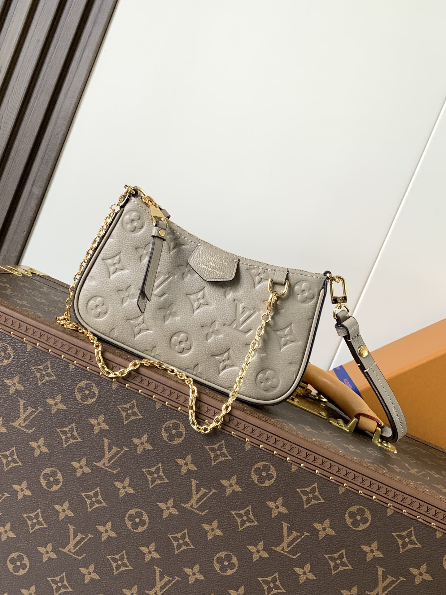 [TOP] Louis Vuitton LV Easy Pouch Bag Handbag  19*11.5*3cm - 3 Colour