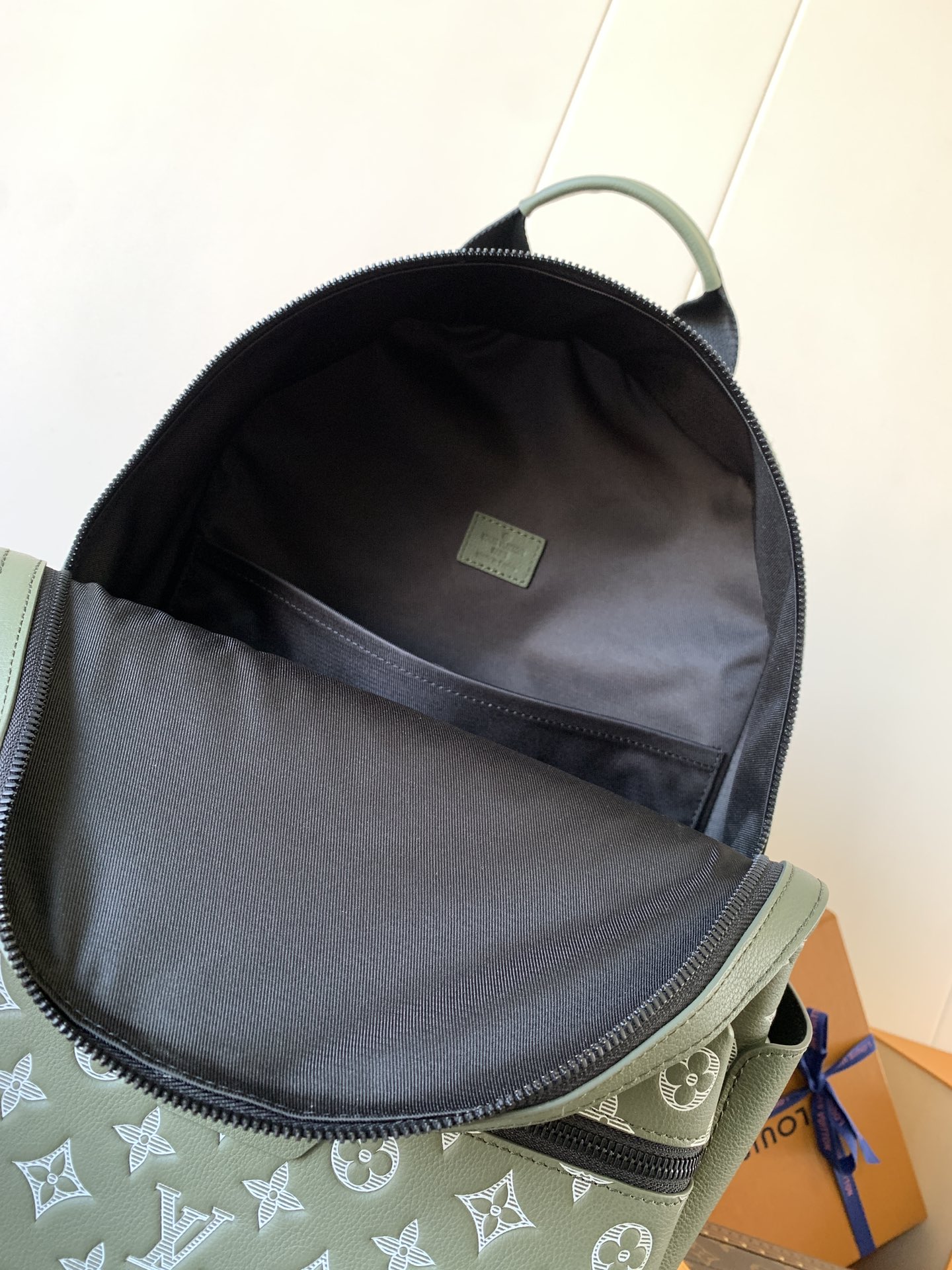 [TOP] Louis Vuitton LV Discovery Backpack Monogram Bag 29x38x20cm - Green