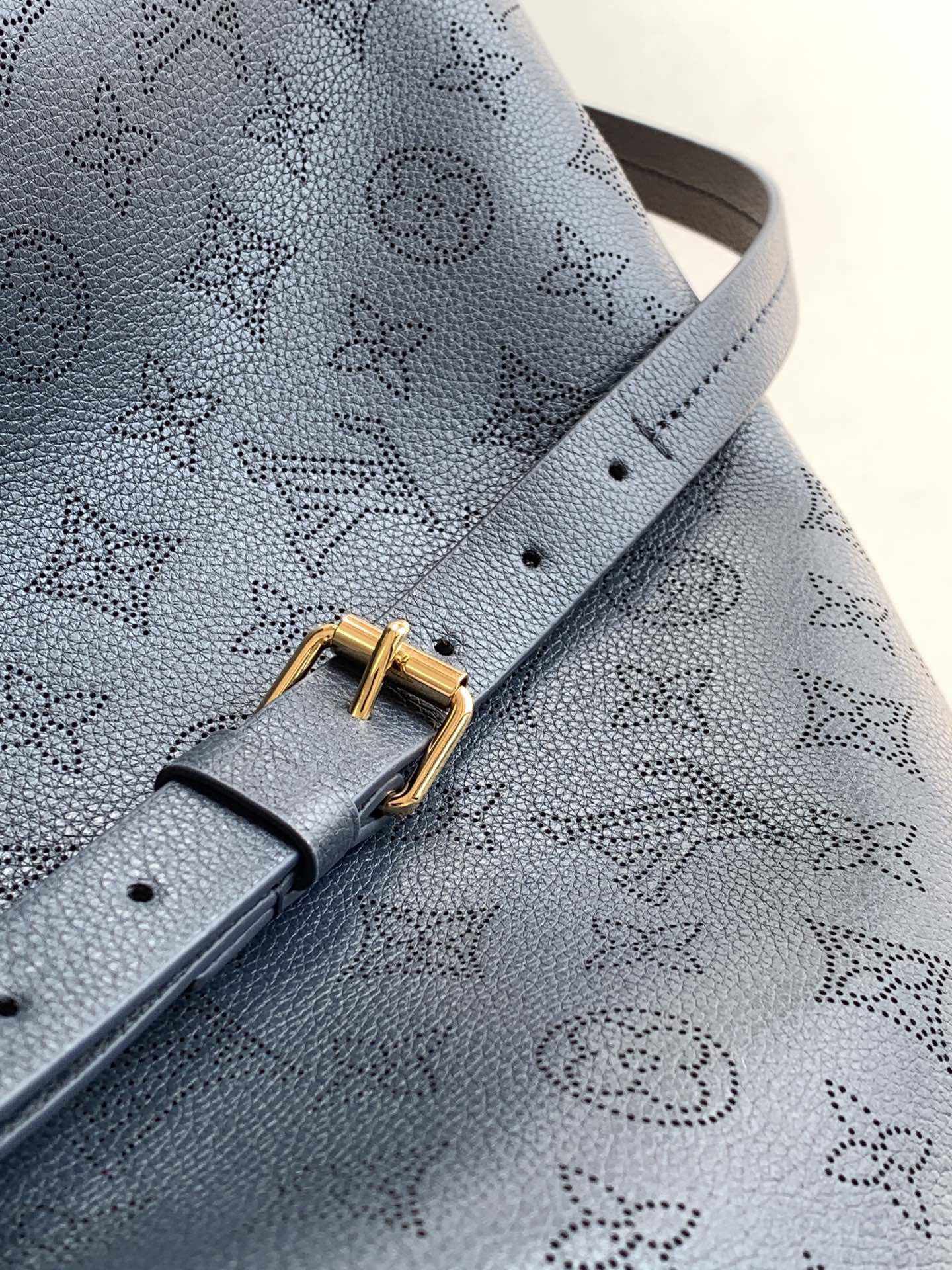 [TOP] Louis Vuitton LV Bella Tote Bag 23x13x32cm - Navy Blue