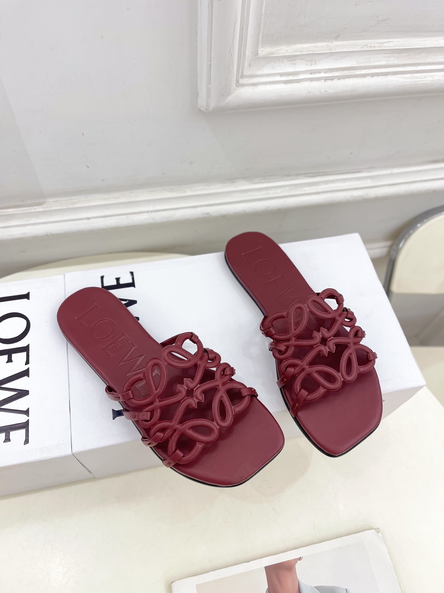 [TOP] LOEWE Slippers - 5 Color