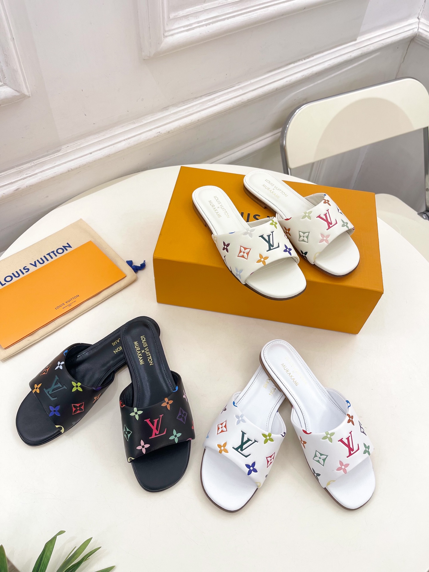 [TOP] Louis Vuitton LV X TM Monogram Slippers - 3 Color