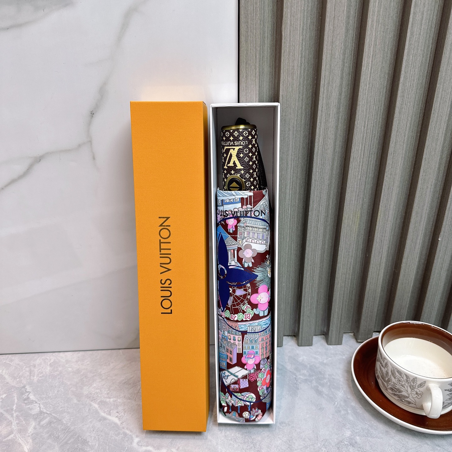 [TOP] Louis Vuitton LV Umbrella - 2 Colors