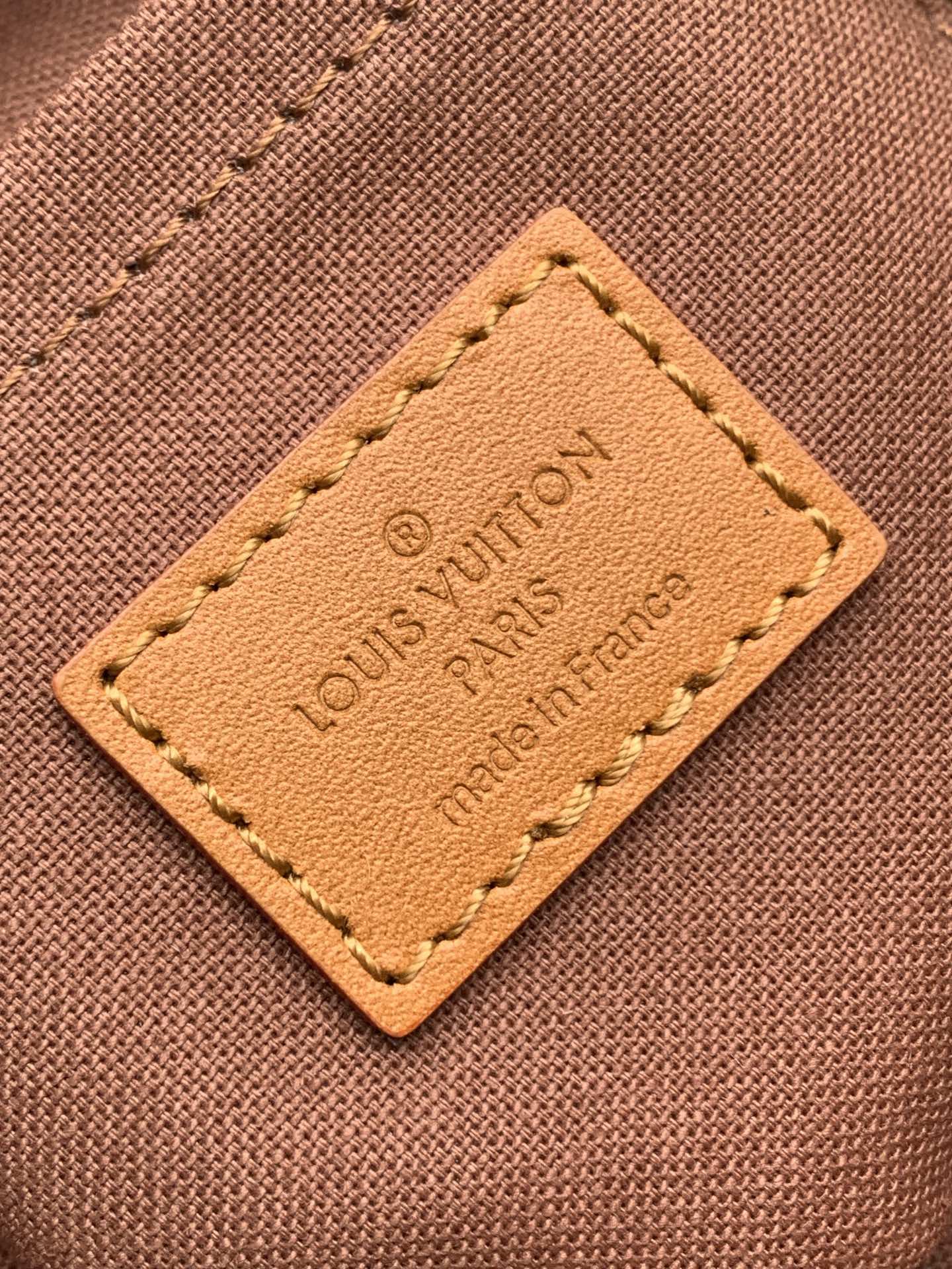 [TOP] Louis Vuitton LV Amazone Crossbody Bag Cowhide 13.5*20*8CM - Brown